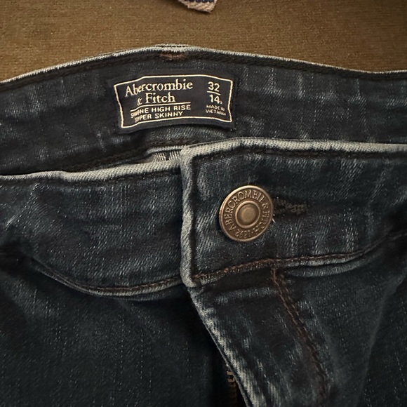 Abercrombie Simone High Rise Super Skinny Jeans 32R - Picture 3 of 5